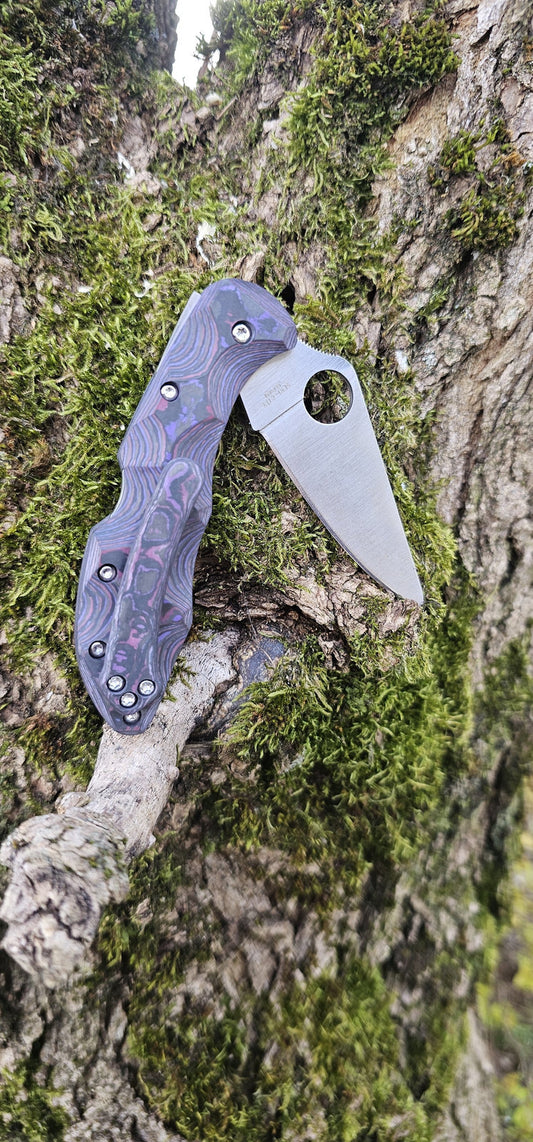 Scales in Carbon by Fatcarbon for Spyderco Endura 4, Endela, Delica 4 or Stretch 2 with assorted clip and backspacer