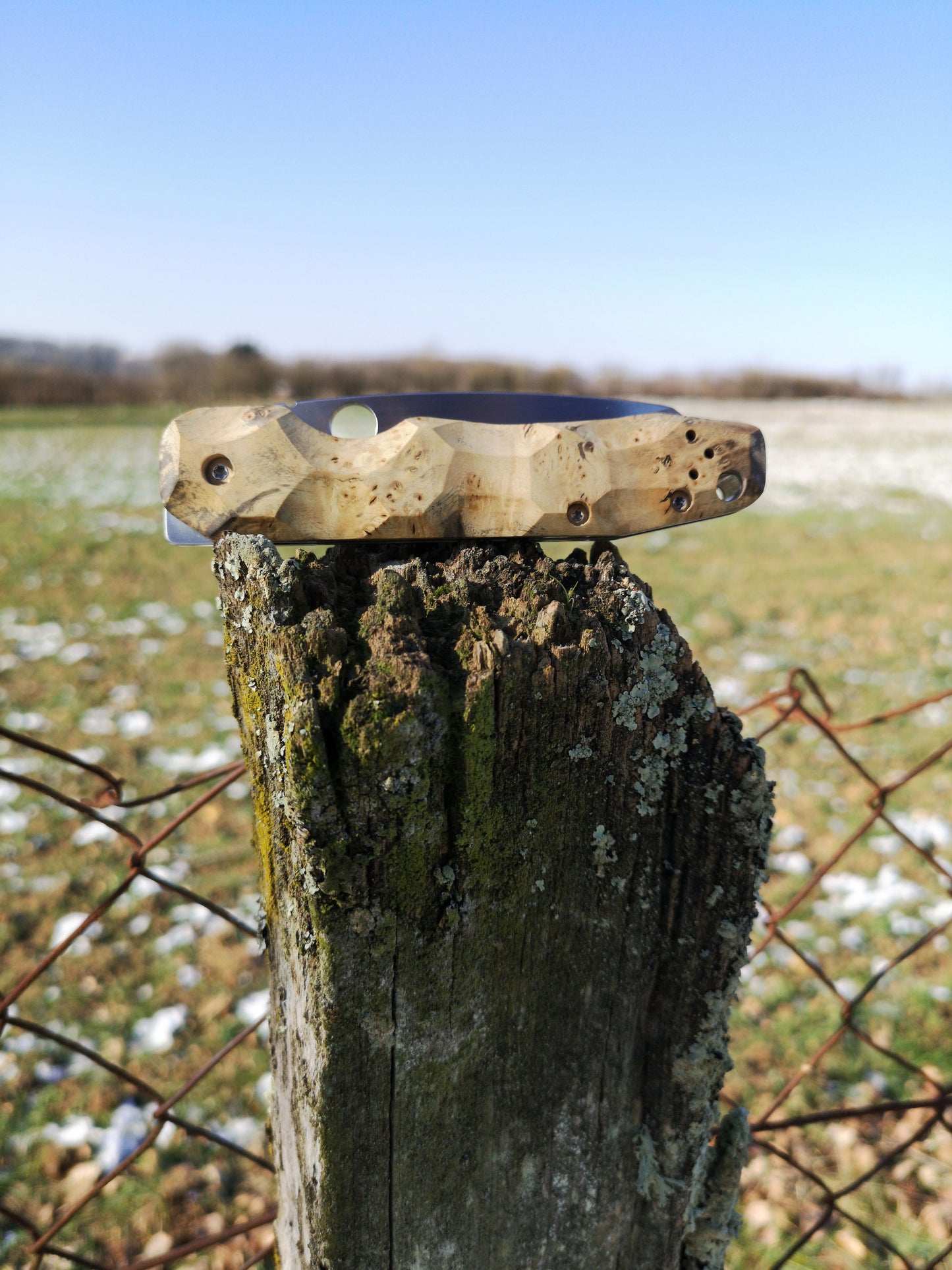 Scales in stabilized wood for Spyderco Smock