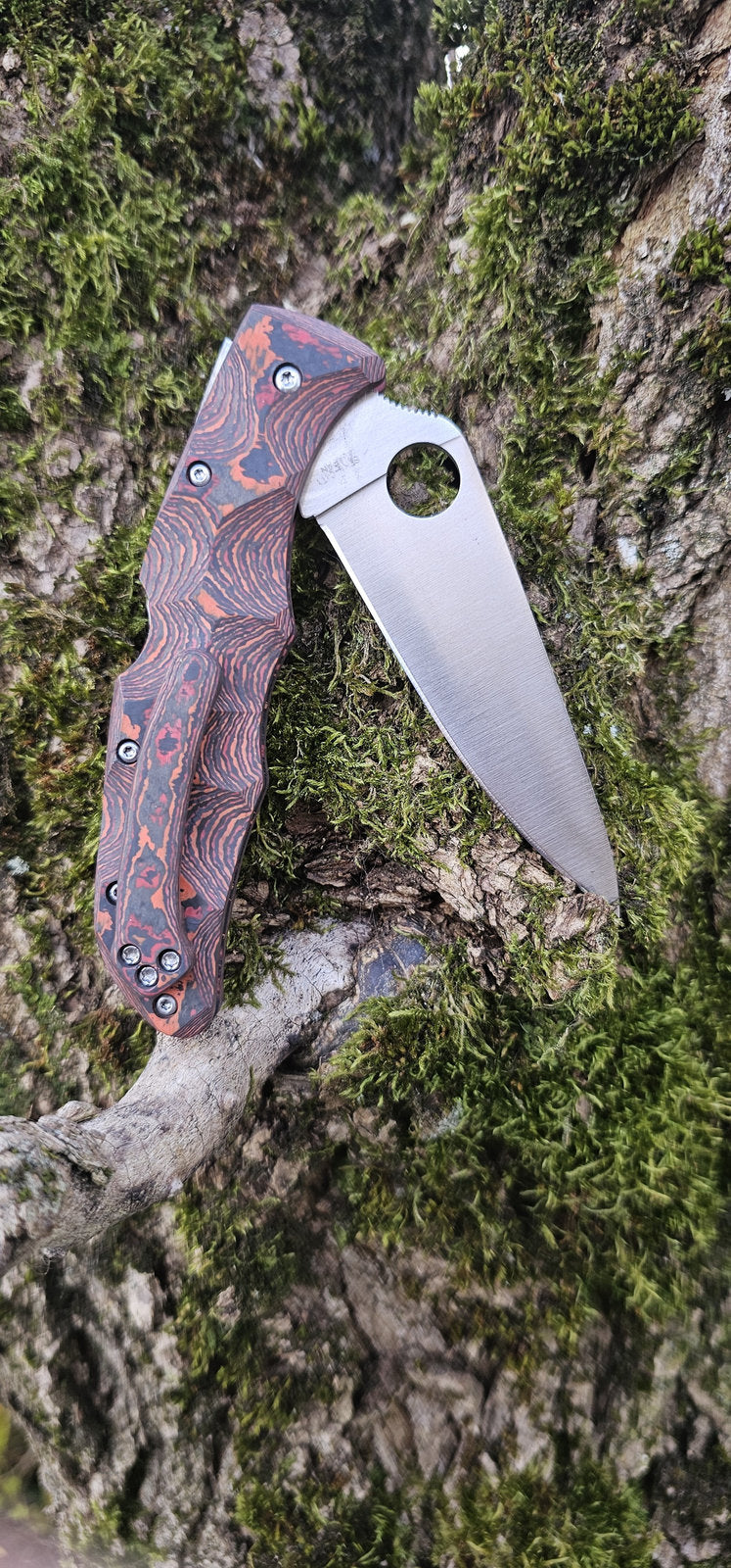 Scales in Carbon by Fatcarbon for Spyderco Endura 4, Endela, Delica 4 or Stretch 2 with assorted clip and backspacer