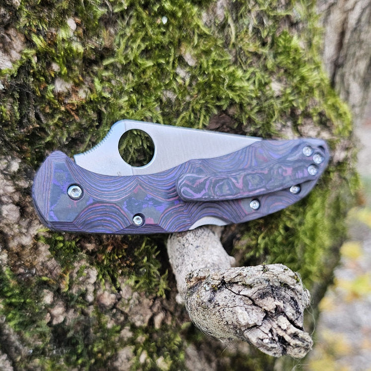 Scales in Carbon by Fatcarbon for Spyderco Endura 4, Endela, Delica 4 or Stretch 2 with assorted clip and backspacer