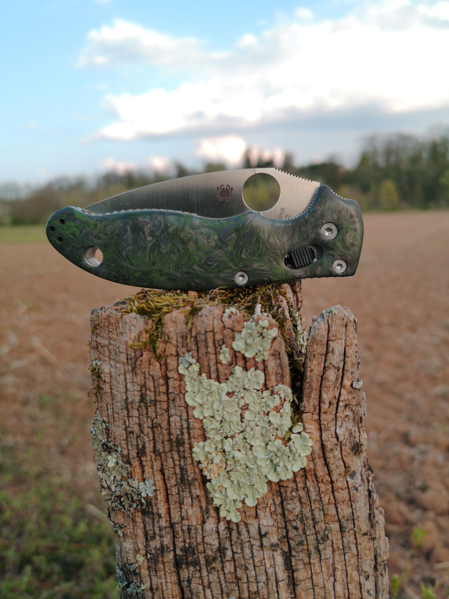 Scales Carbon by Fatcarbon for Spyderco Manix 2 and Manix 2 Lightweight