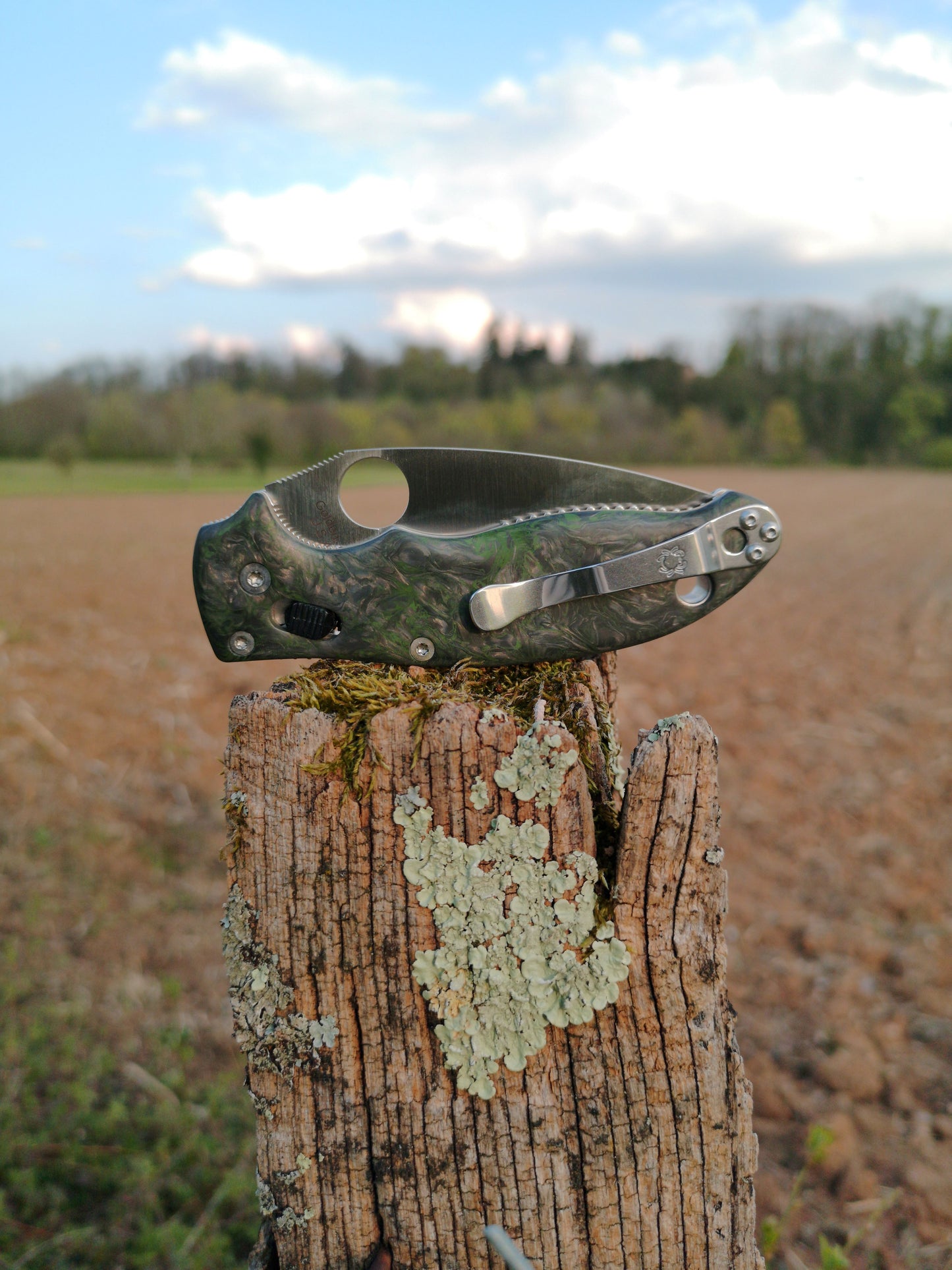 Scales Carbon by Fatcarbon for Spyderco Manix 2 and Manix 2 Lightweight