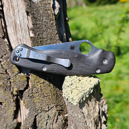 Scales in bog oak for Spyderco Paramilitary 2