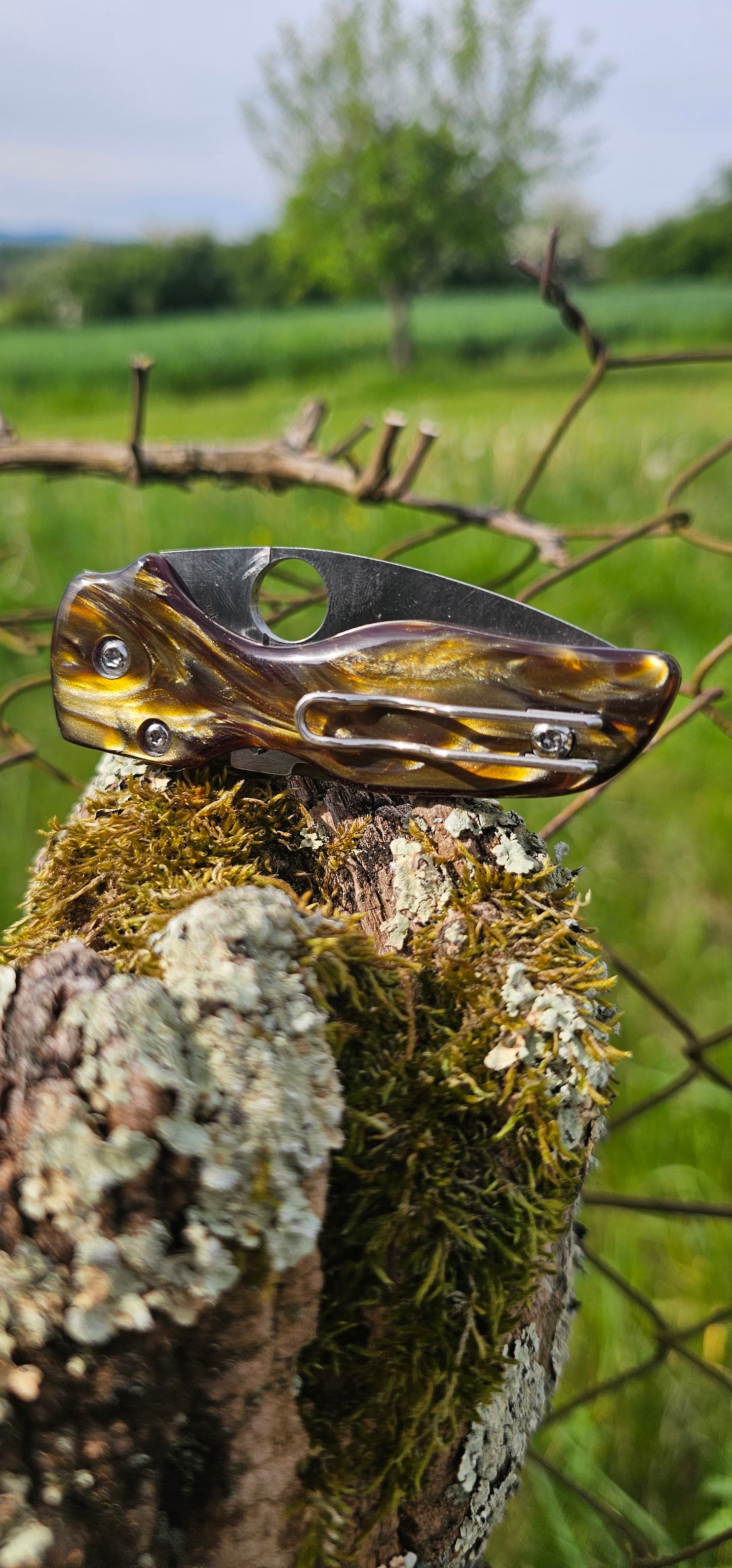 Scales in Kirinite for Spyderco Lil native