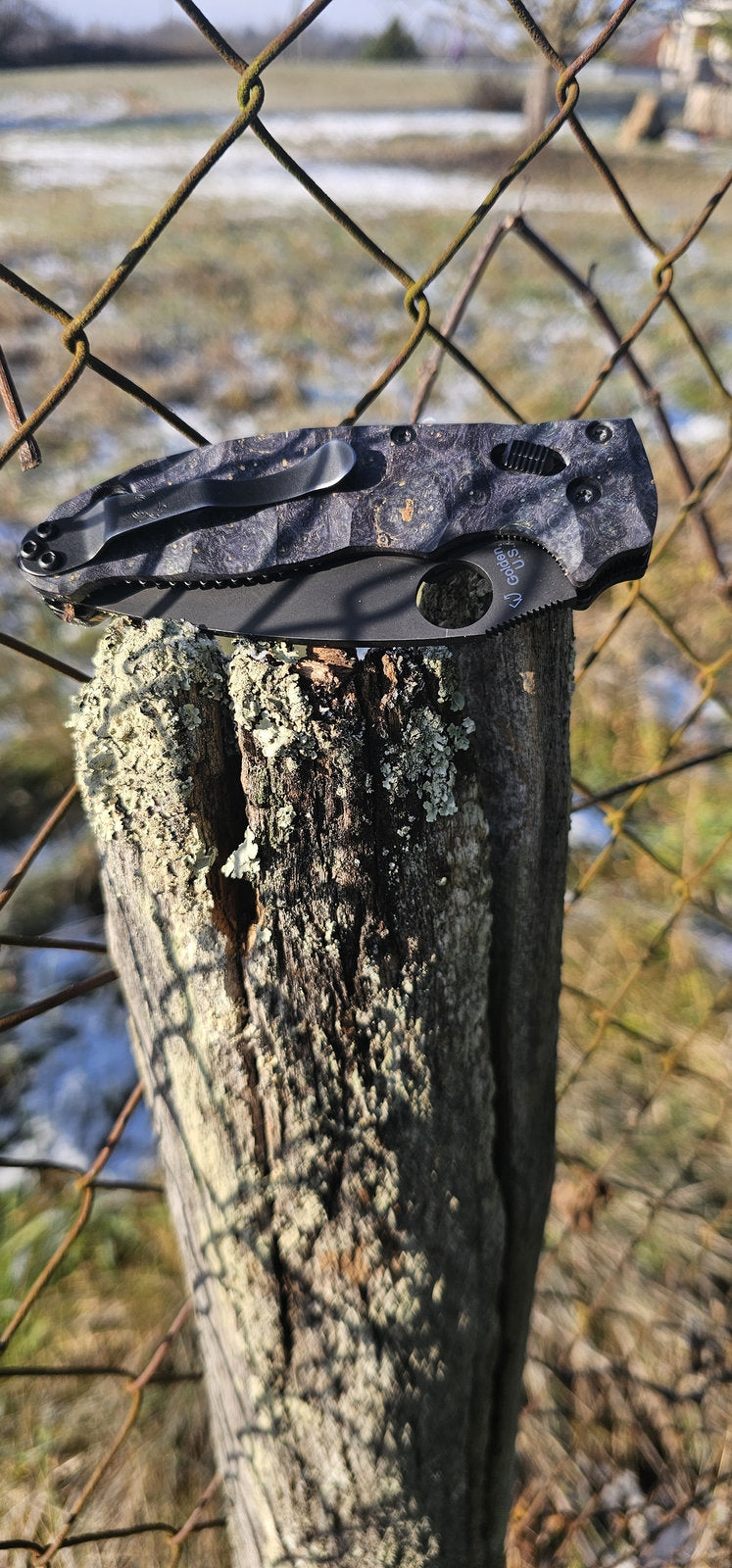 Scales in stabilized wood for Spyderco Manix 2