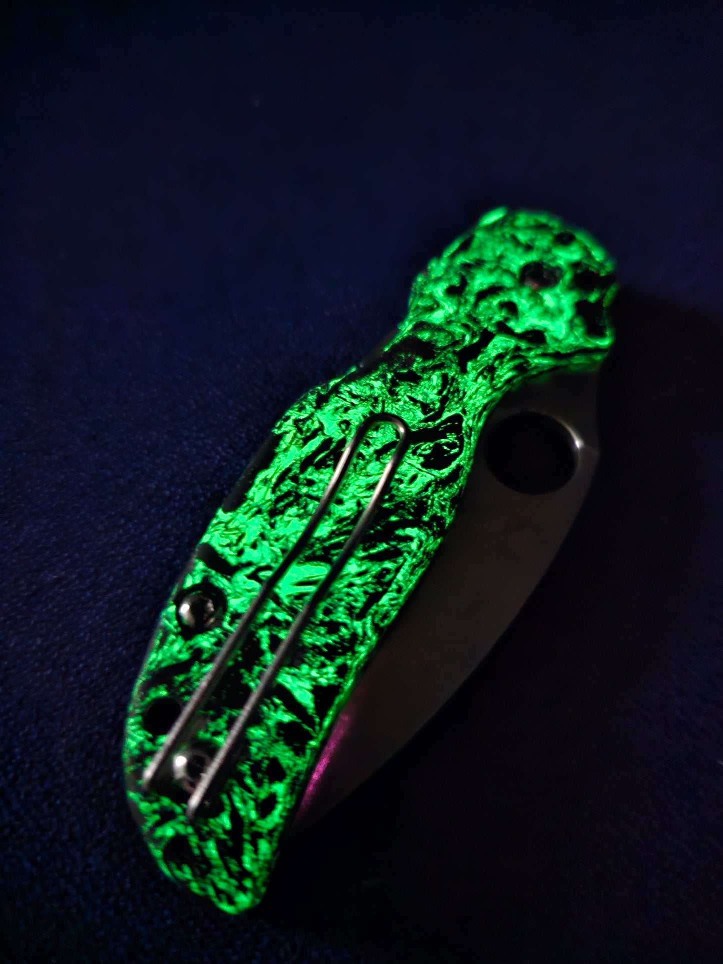 Scales in Carbon by Fatcarbon for Spyderco Sage 5 and 6