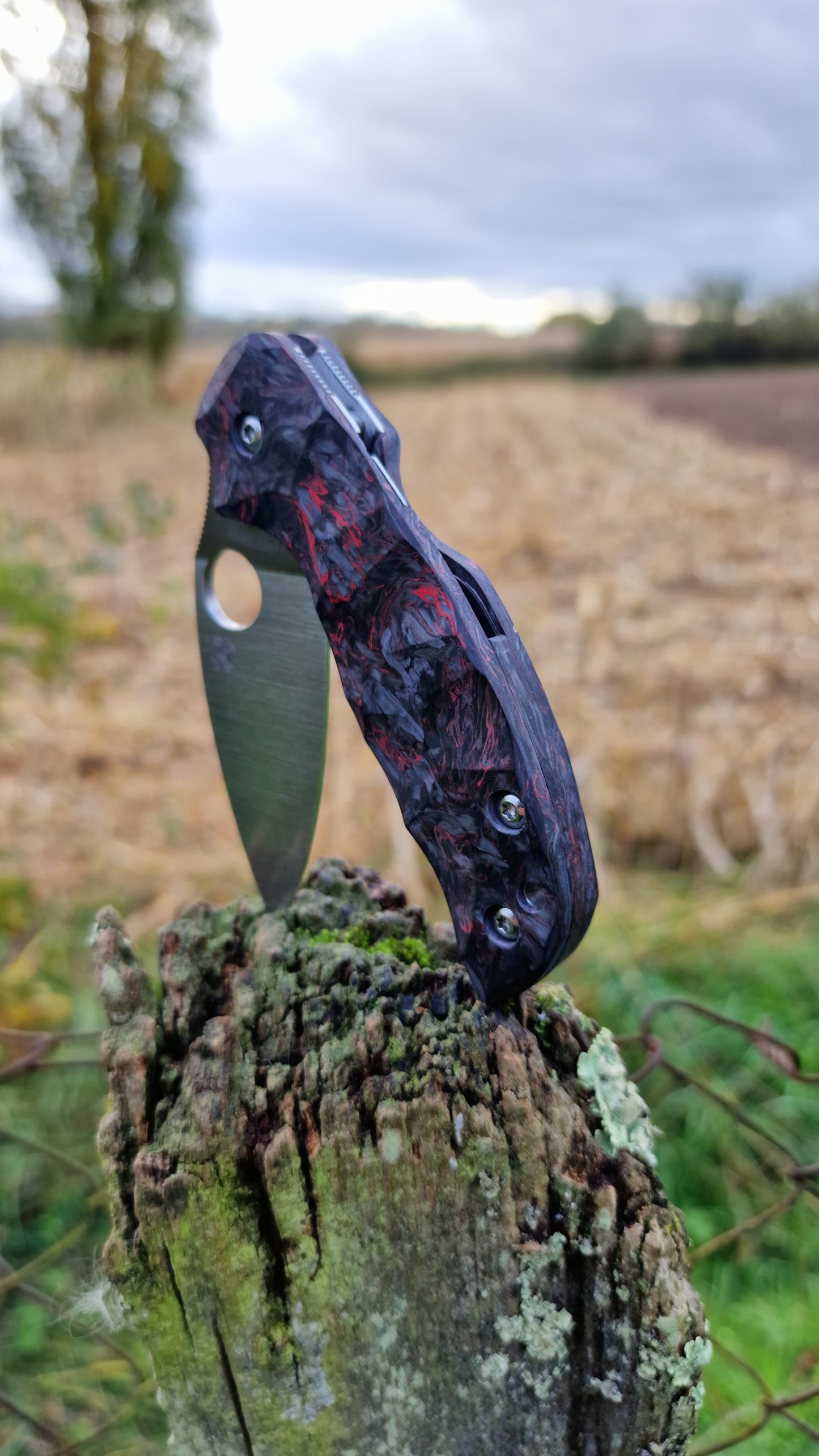 Scales in Carbon by Fatcarbon for Spyderco Sage 5 and 6