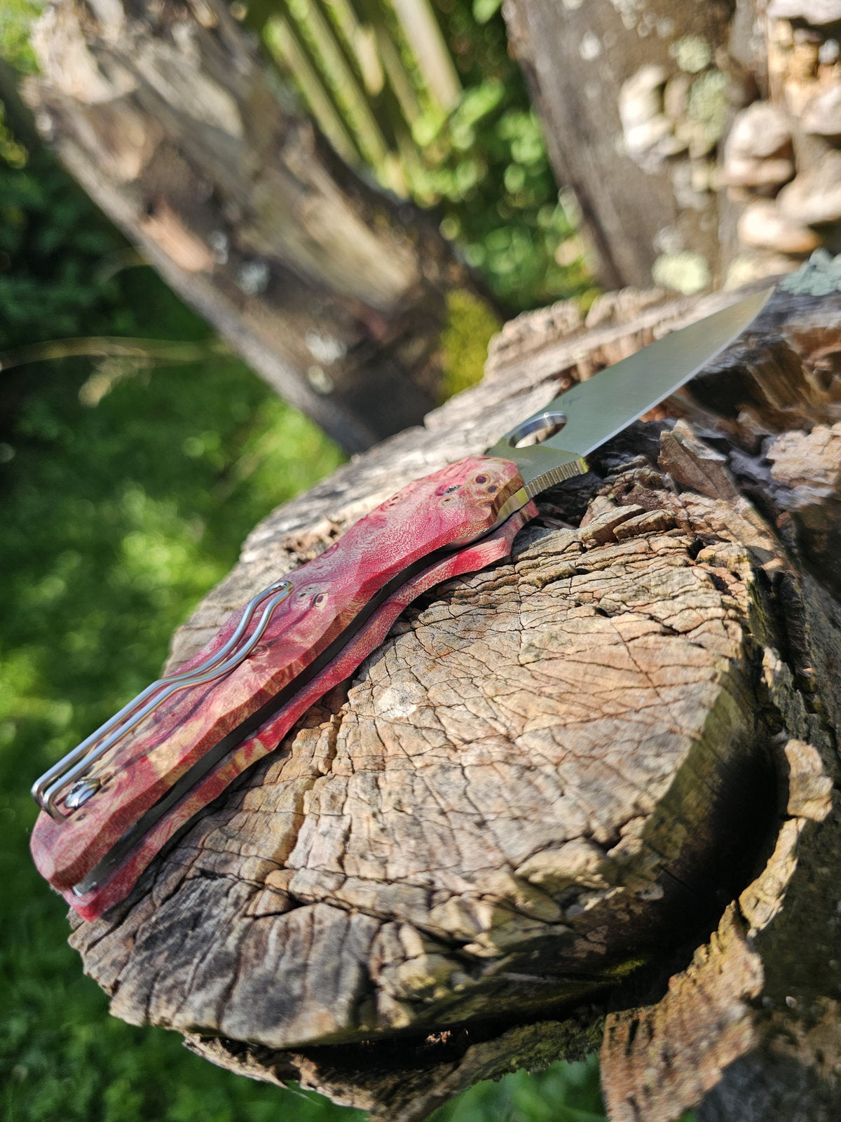 Scales in stabilised mapple wood for Spyderco Sage 5, 5LW or 6